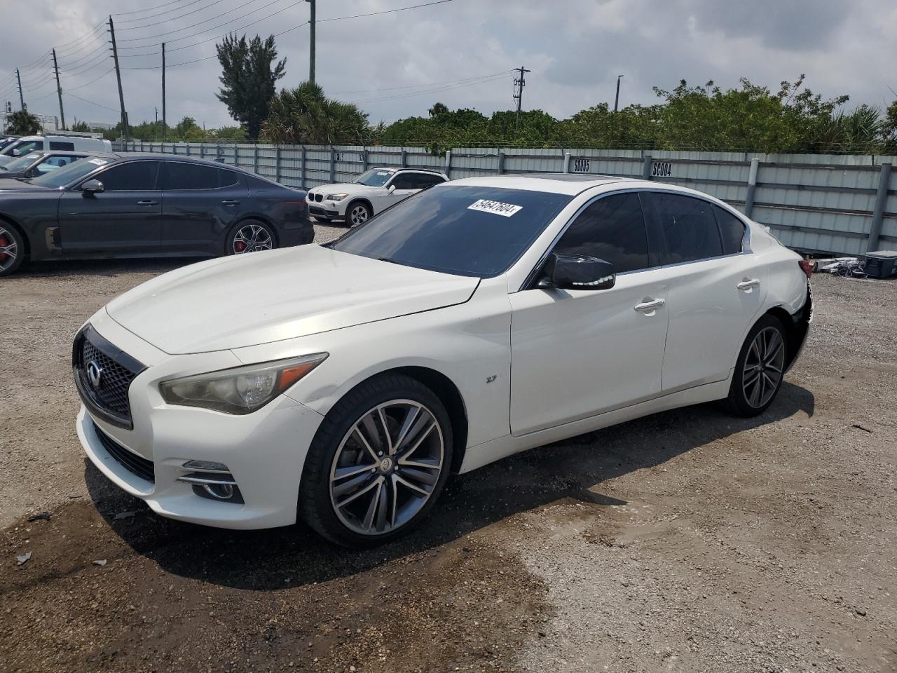 2015 INFINITI Q50 BASE