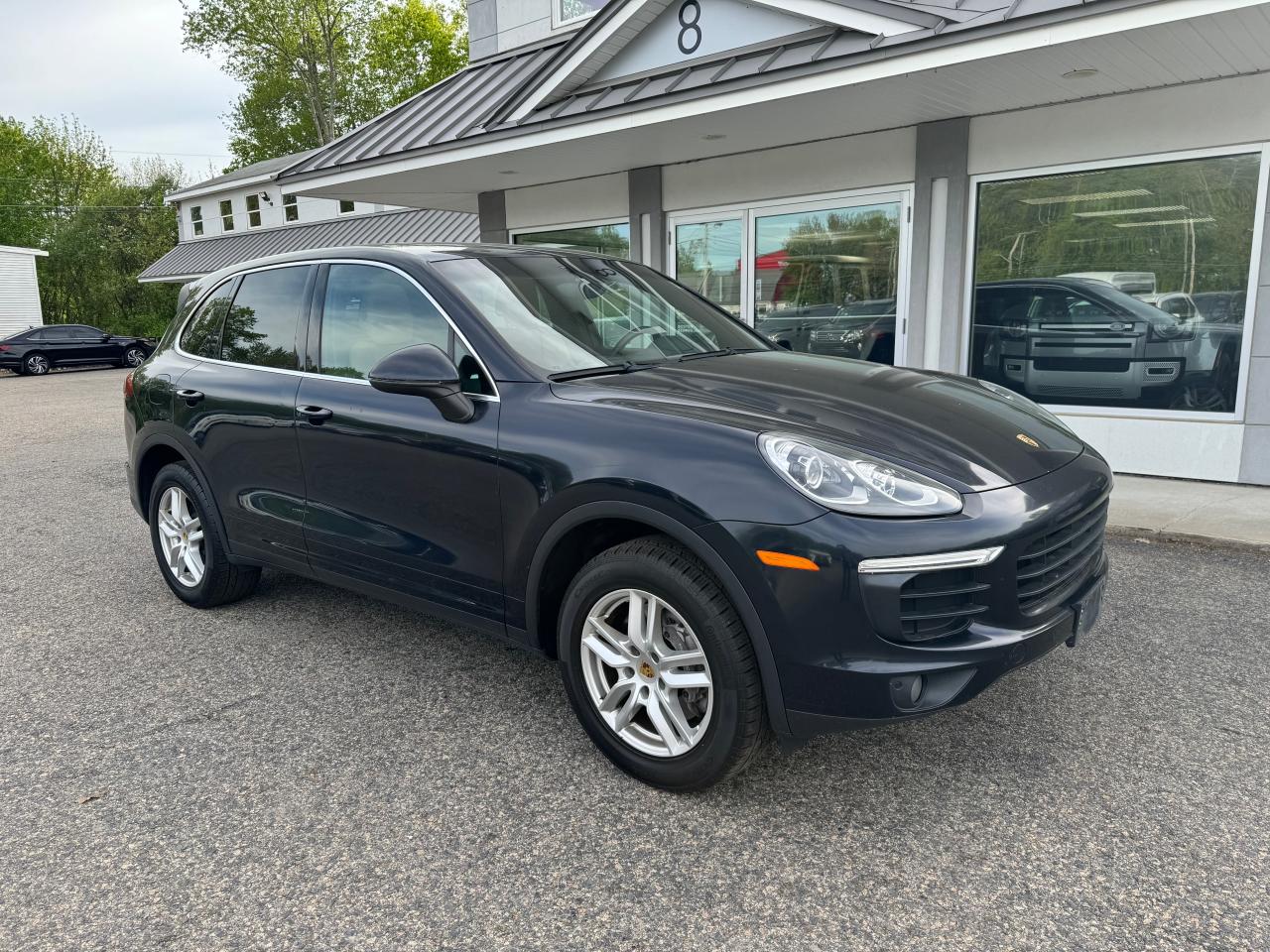 2017 PORSCHE CAYENNE