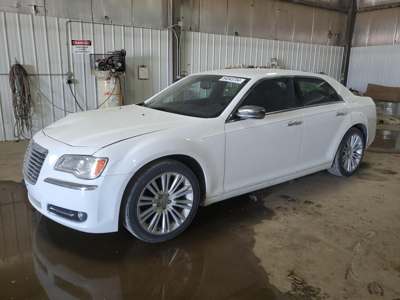 2011 CHRYSLER 300 LIMITED