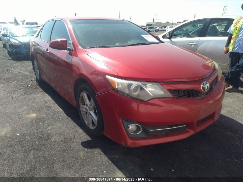 2012 TOYOTA CAMRY SE