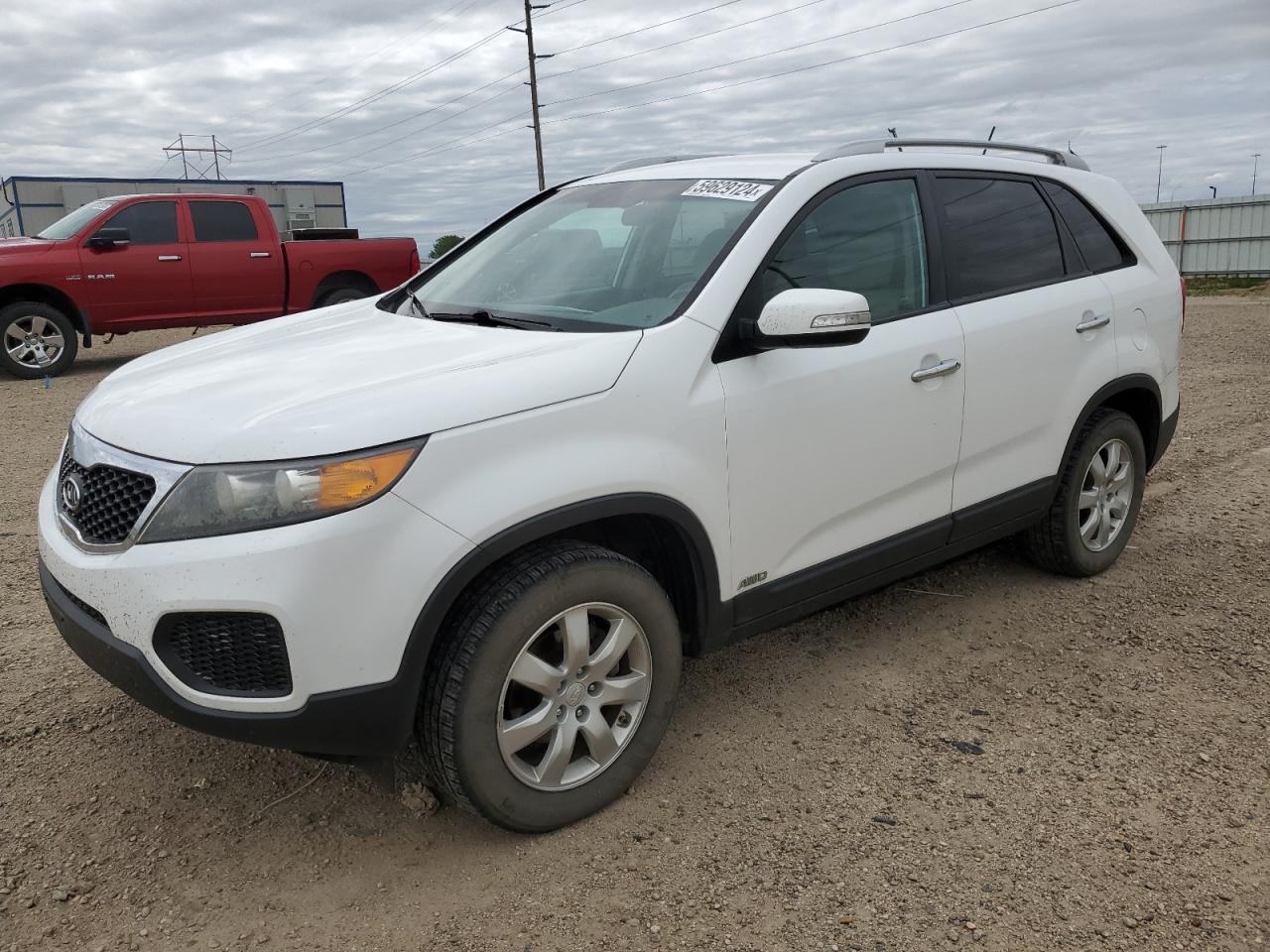 2011 KIA SORENTO BASE