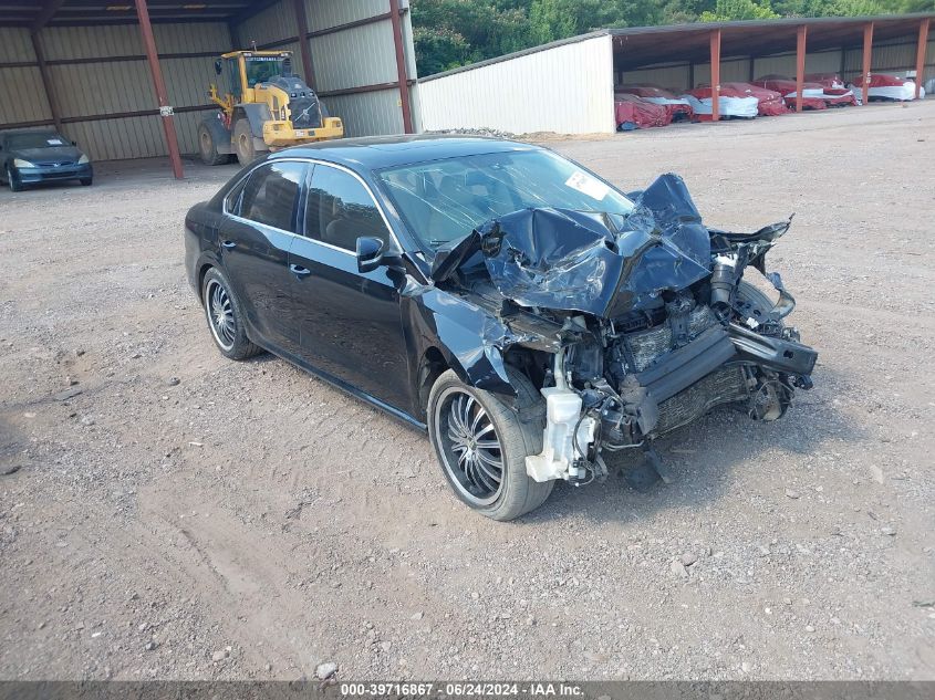 2013 VOLKSWAGEN PASSAT SE