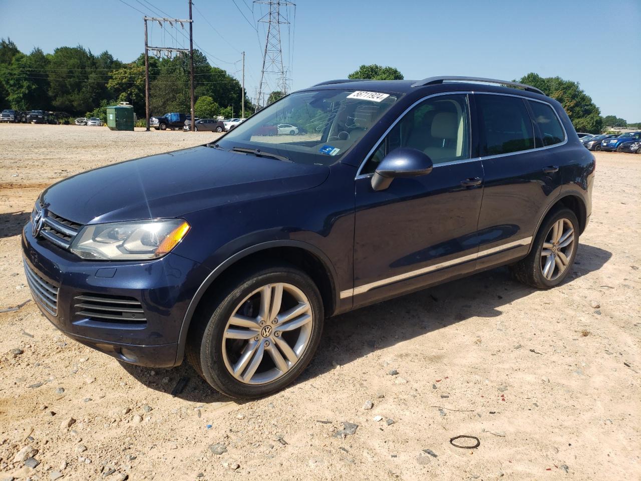 2011 VOLKSWAGEN TOUAREG V6