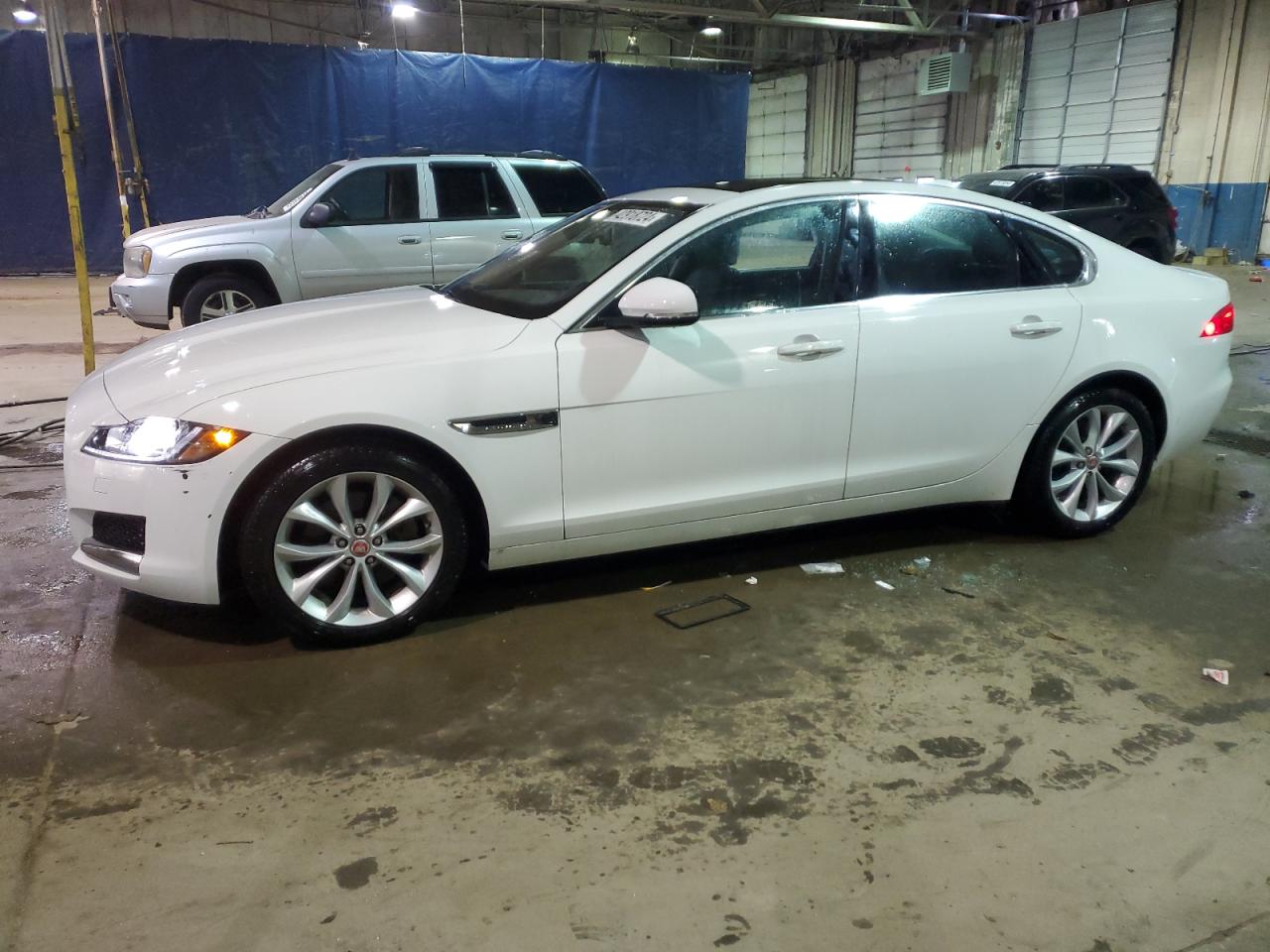 2018 JAGUAR XF PREMIUM