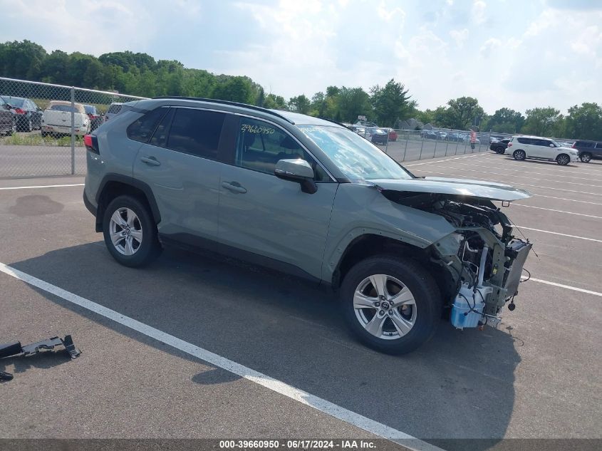 2020 TOYOTA RAV4 XLE