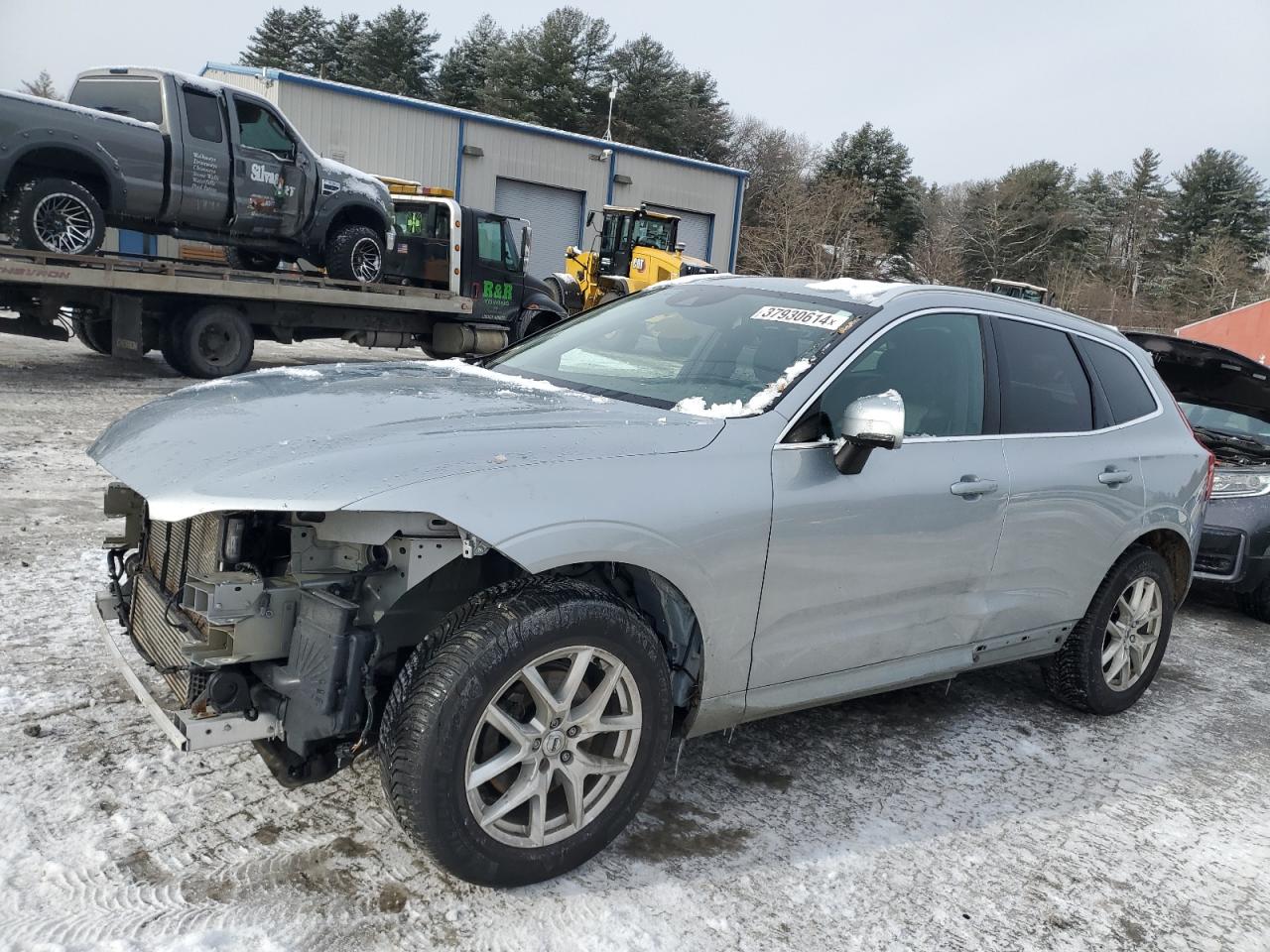 2018 VOLVO XC60 T5 MOMENTUM