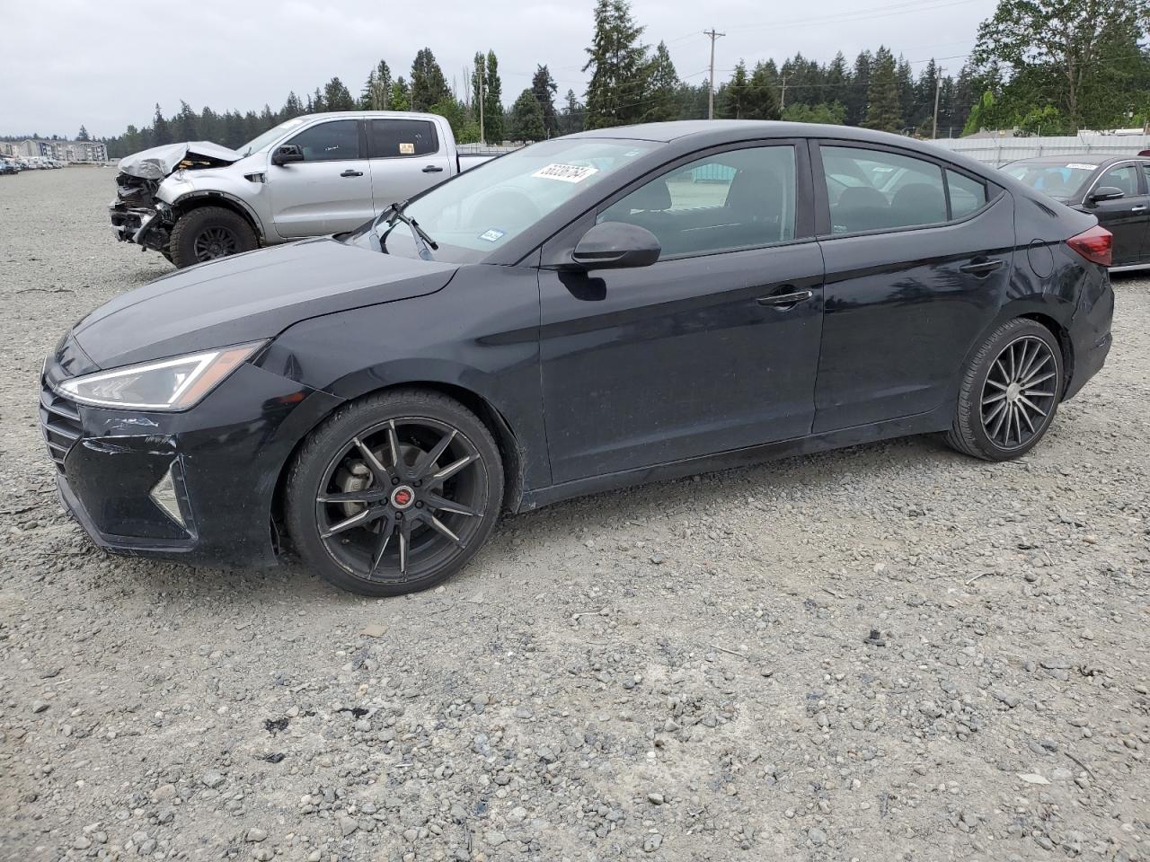 2019 HYUNDAI ELANTRA SE