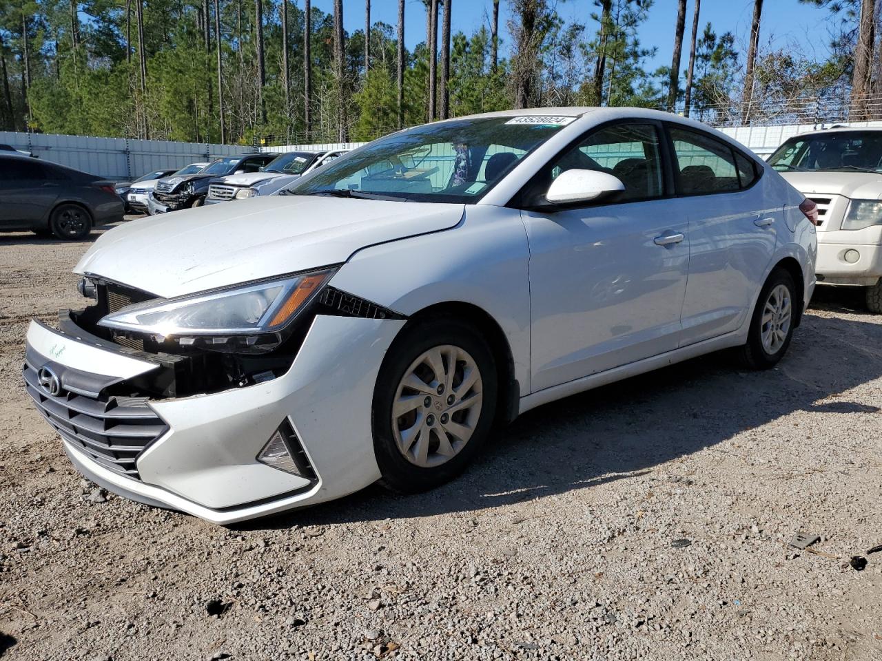 2019 HYUNDAI ELANTRA SE