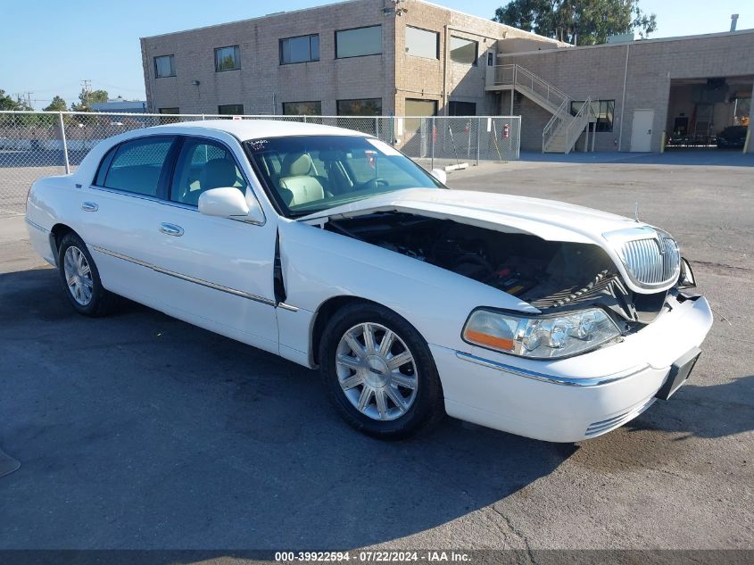 2010 LINCOLN TOWN CAR SIGNATURE LIMITED