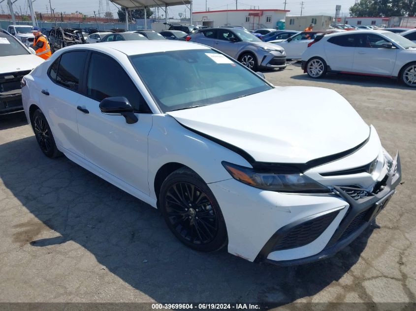 2022 TOYOTA CAMRY SE NIGHTSHADE EDITION