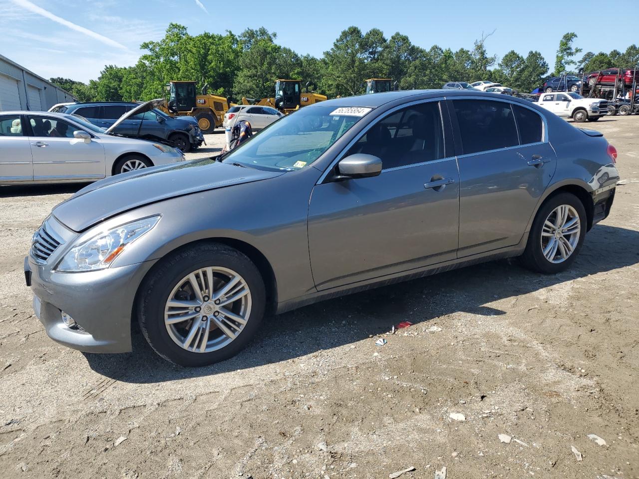 2013 INFINITI G37