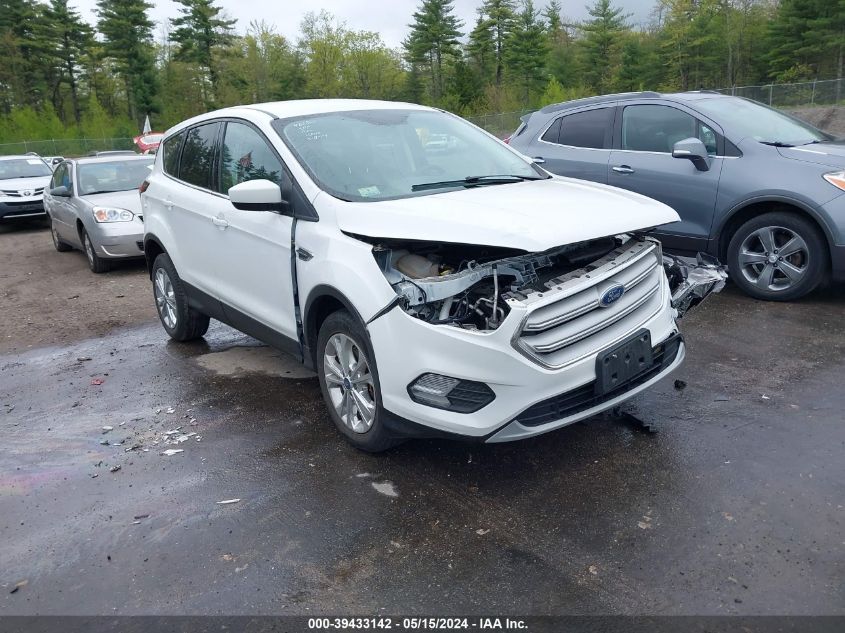 2019 FORD ESCAPE SE