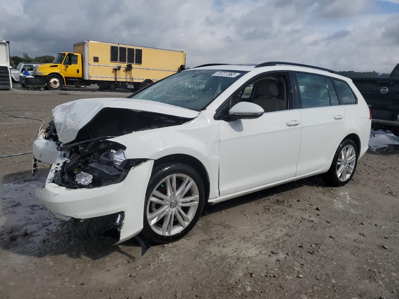 2015 VOLKSWAGEN GOLF SPORTWAGEN TDI S