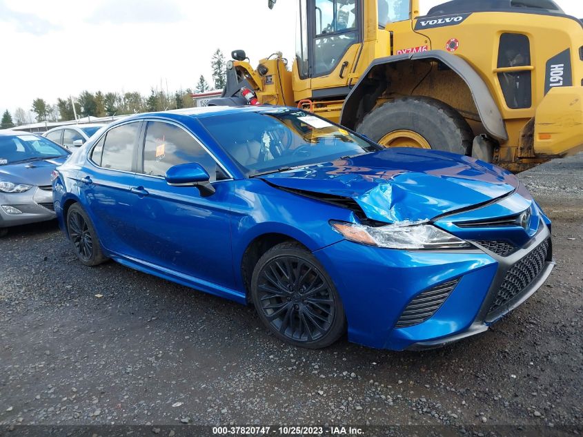 2018 TOYOTA CAMRY SE