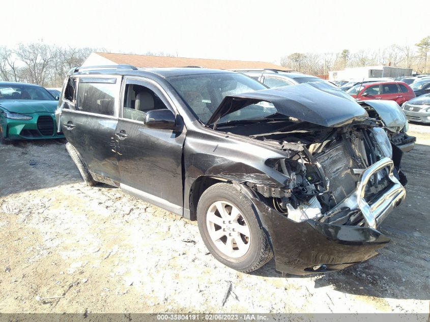 2013 TOYOTA HIGHLANDER SE V6