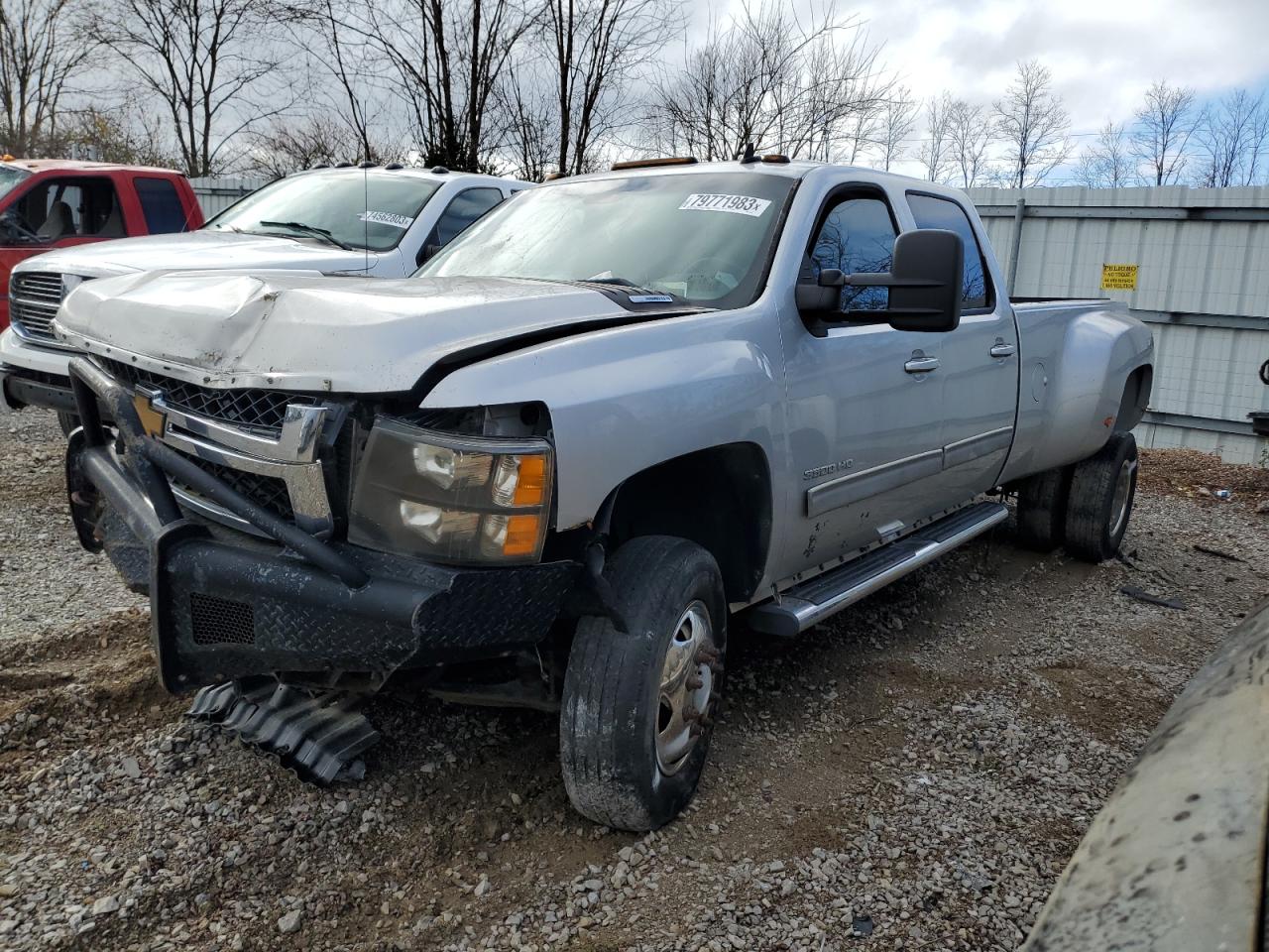 2011 CHEVROLET SILVERADO K3500 LTZ