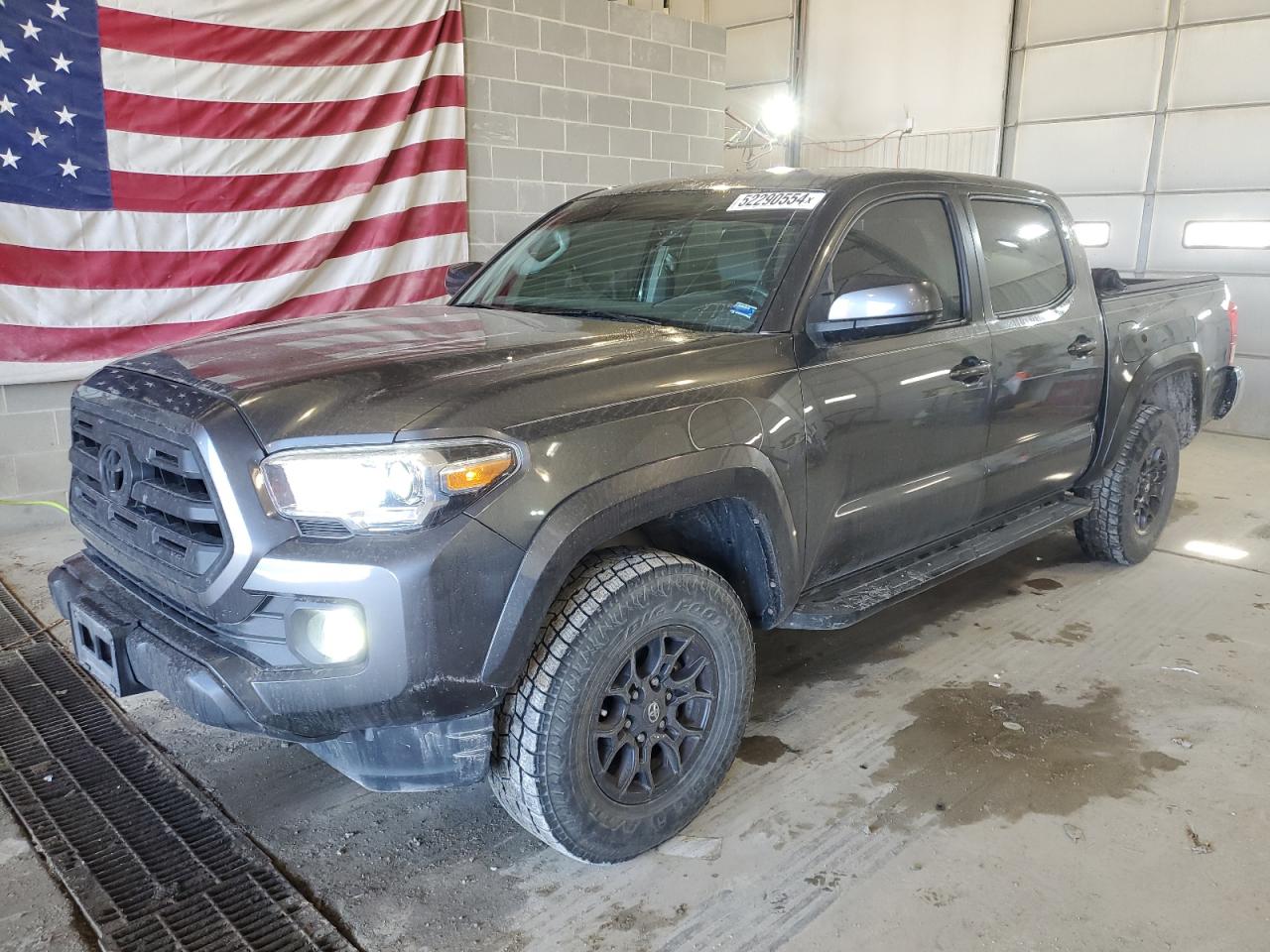 2017 TOYOTA TACOMA DOUBLE CAB