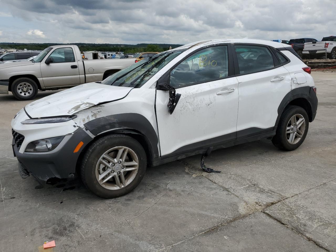 2023 HYUNDAI KONA SE