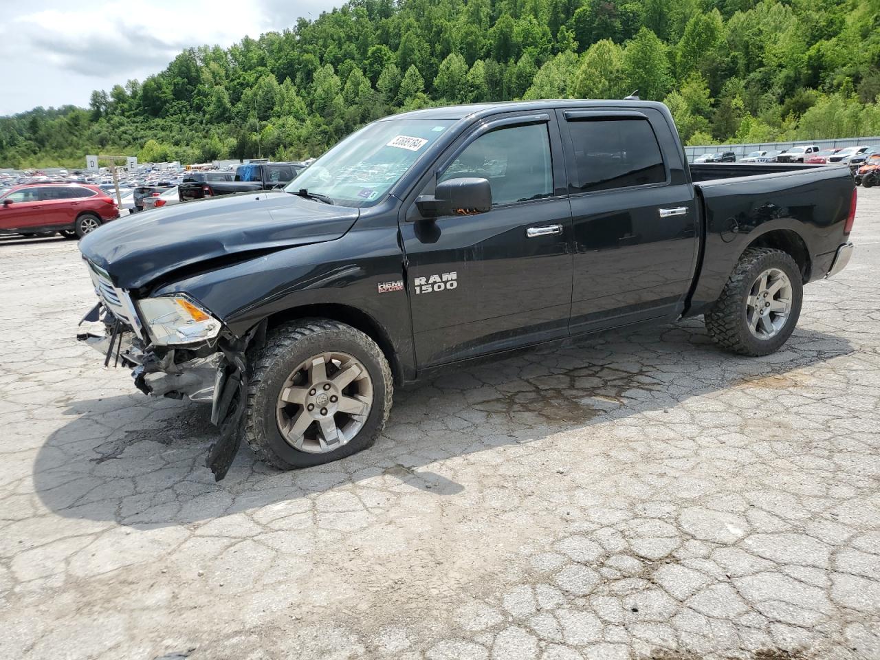 2016 RAM 1500 SLT