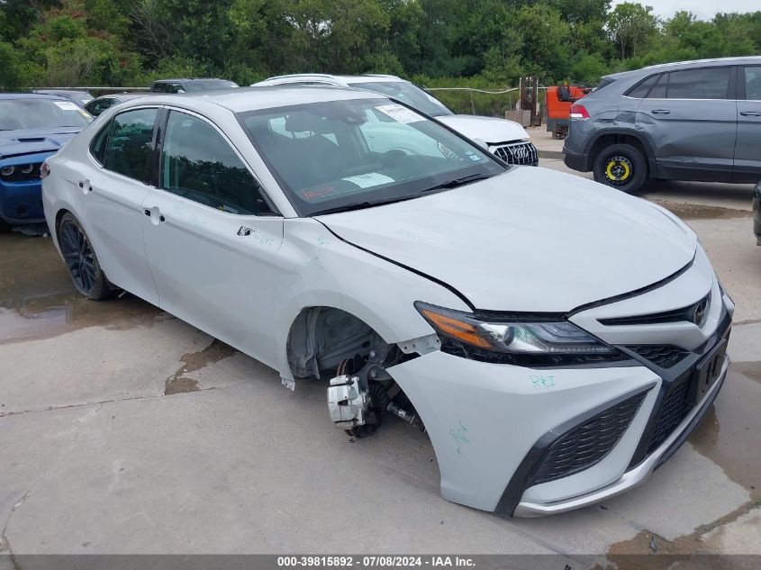 2023 TOYOTA CAMRY XSE