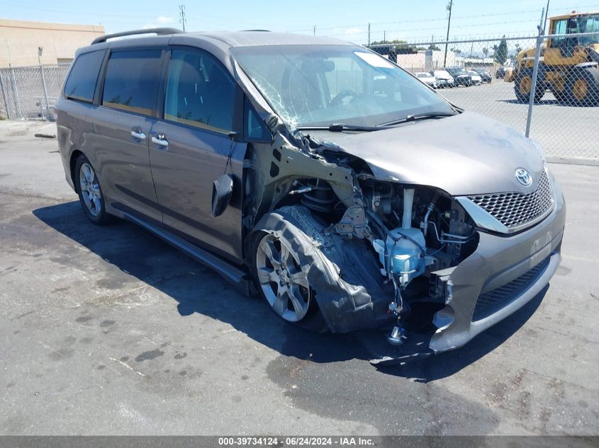 2013 TOYOTA SIENNA SE 8 PASSENGER