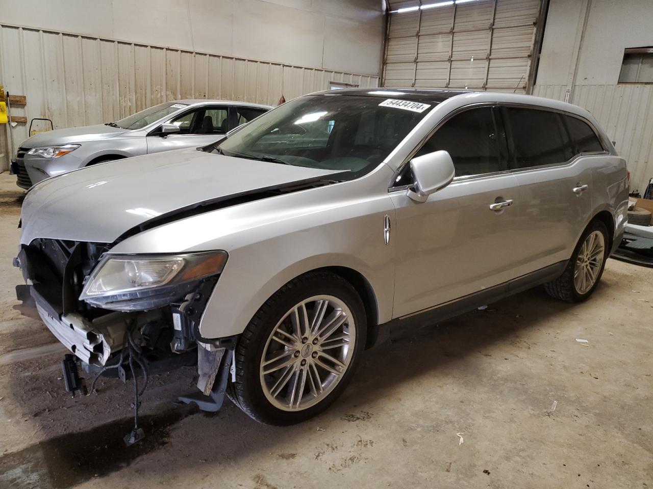 2014 LINCOLN MKT