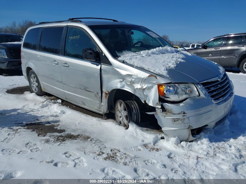 2010 CHRYSLER TOWN & COUNTRY TOURING