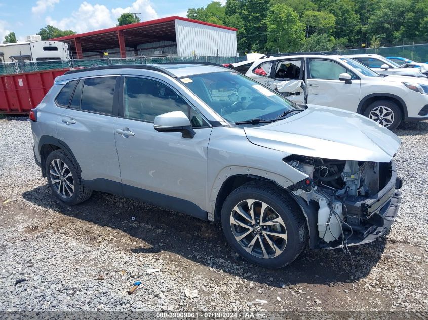 2022 TOYOTA COROLLA CROSS XLE