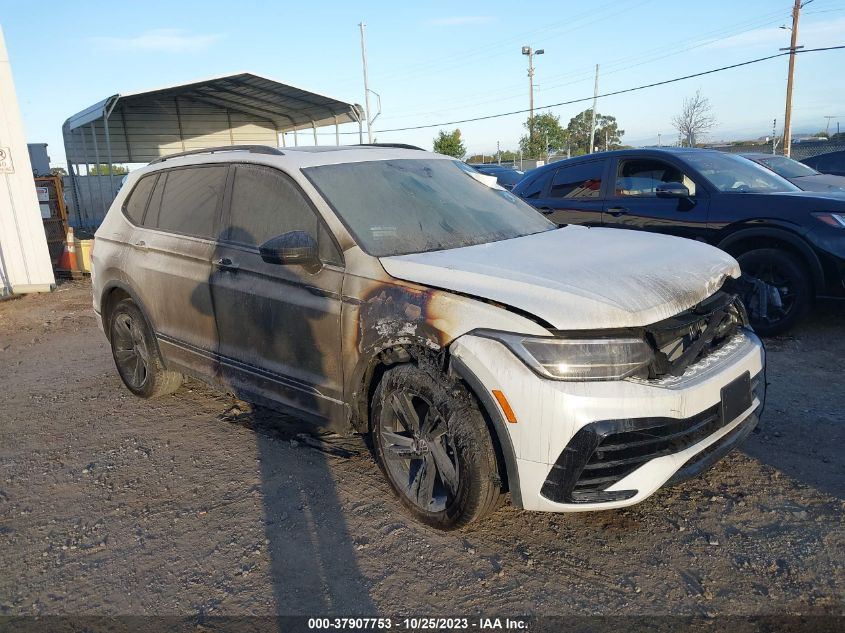 2023 VOLKSWAGEN TIGUAN 2.0T SE R-LINE BLACK