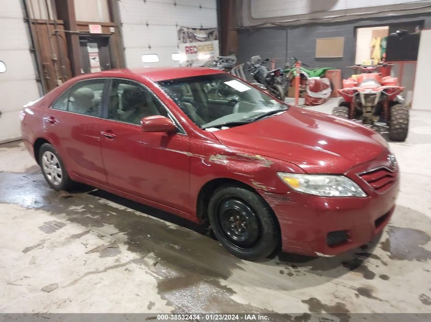 2011 TOYOTA CAMRY LE