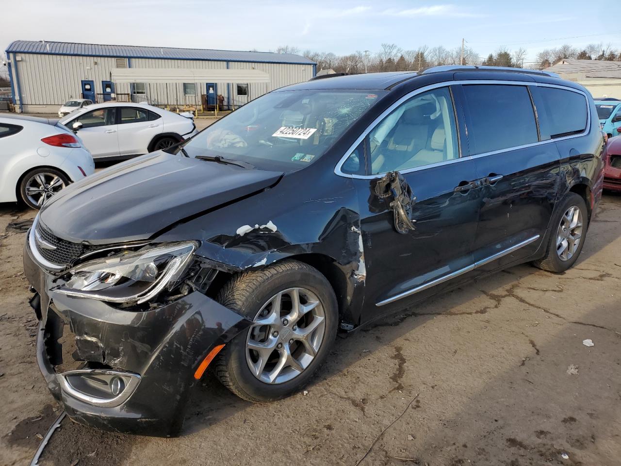 2017 CHRYSLER PACIFICA LIMITED