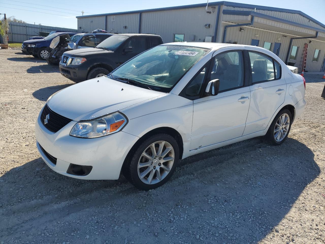 2011 SUZUKI SX4 LE