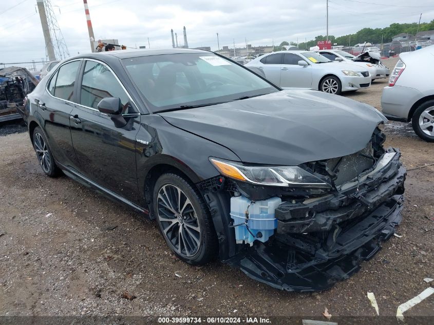 2018 TOYOTA CAMRY HYBRID SE