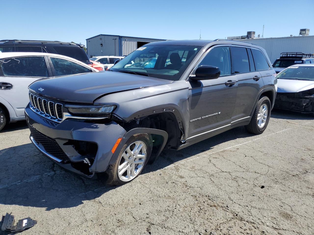 2022 JEEP GRAND CHEROKEE LAREDO