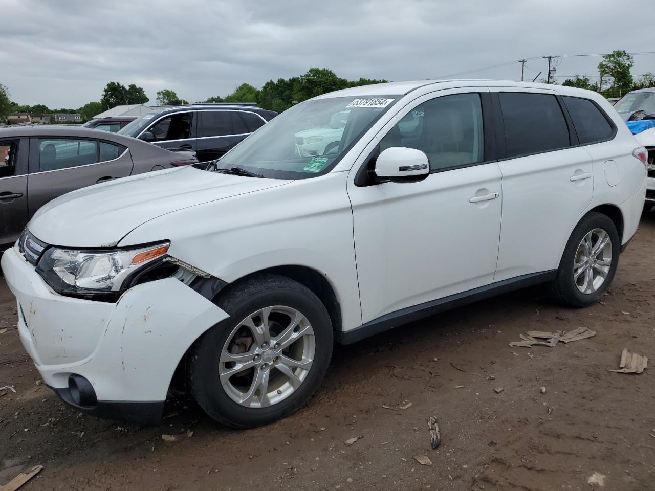 2014 MITSUBISHI OUTLANDER SE