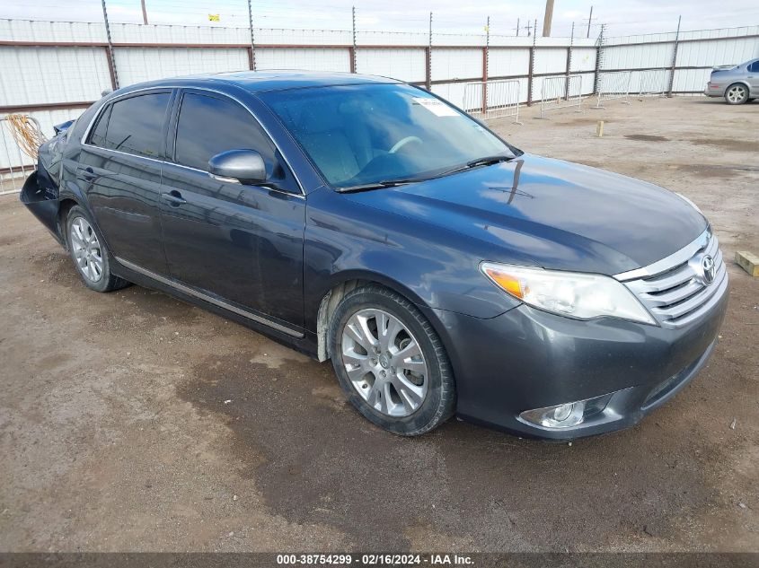 2011 TOYOTA AVALON