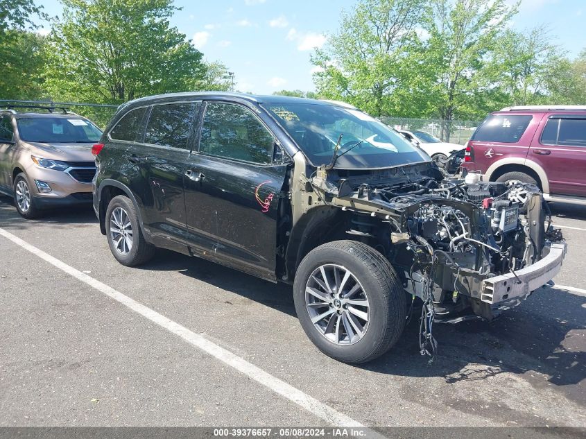 2017 TOYOTA HIGHLANDER XLE