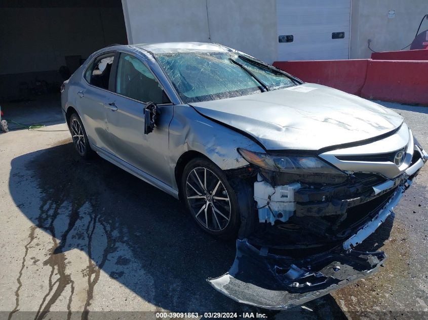 2021 TOYOTA CAMRY SE AWD