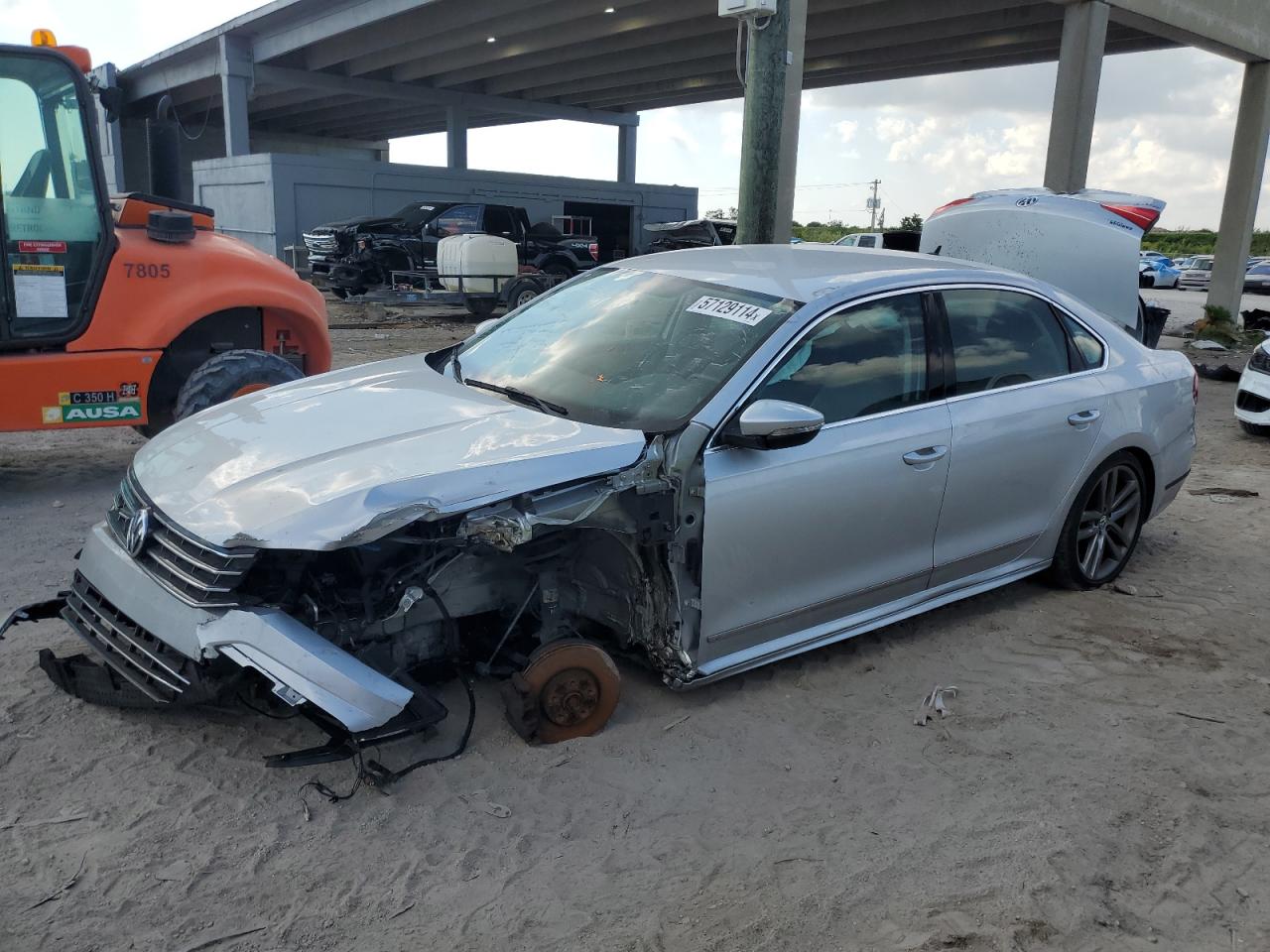 2016 VOLKSWAGEN PASSAT S