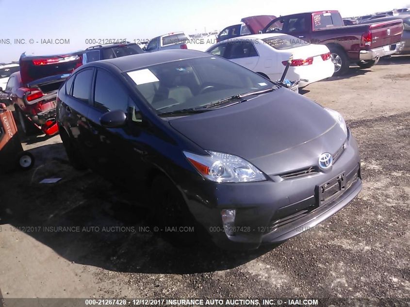 2014 TOYOTA PRIUS FOUR