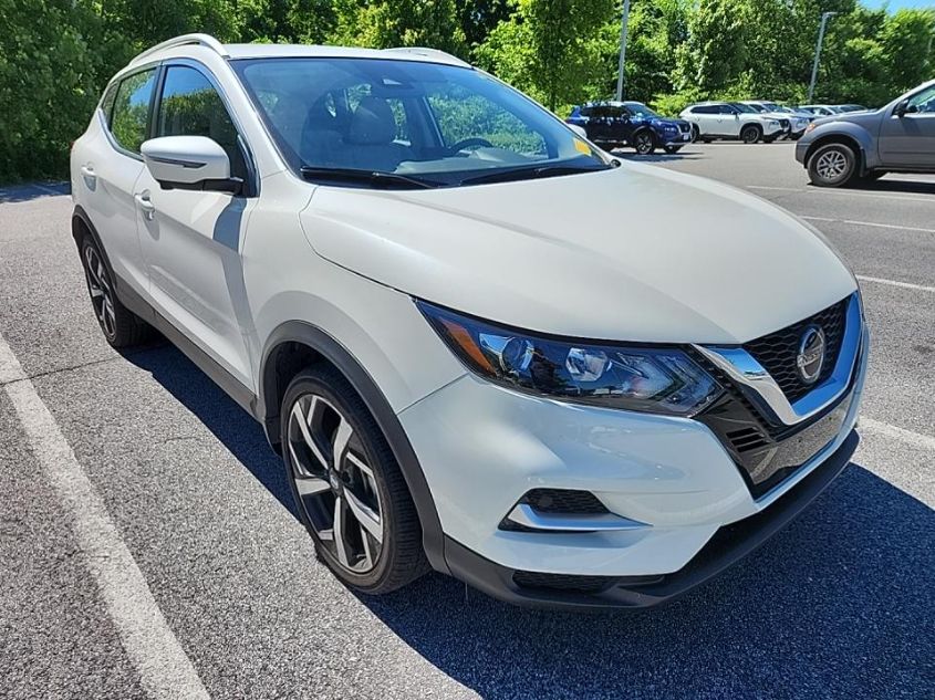 2022 NISSAN ROGUE SPORT SL