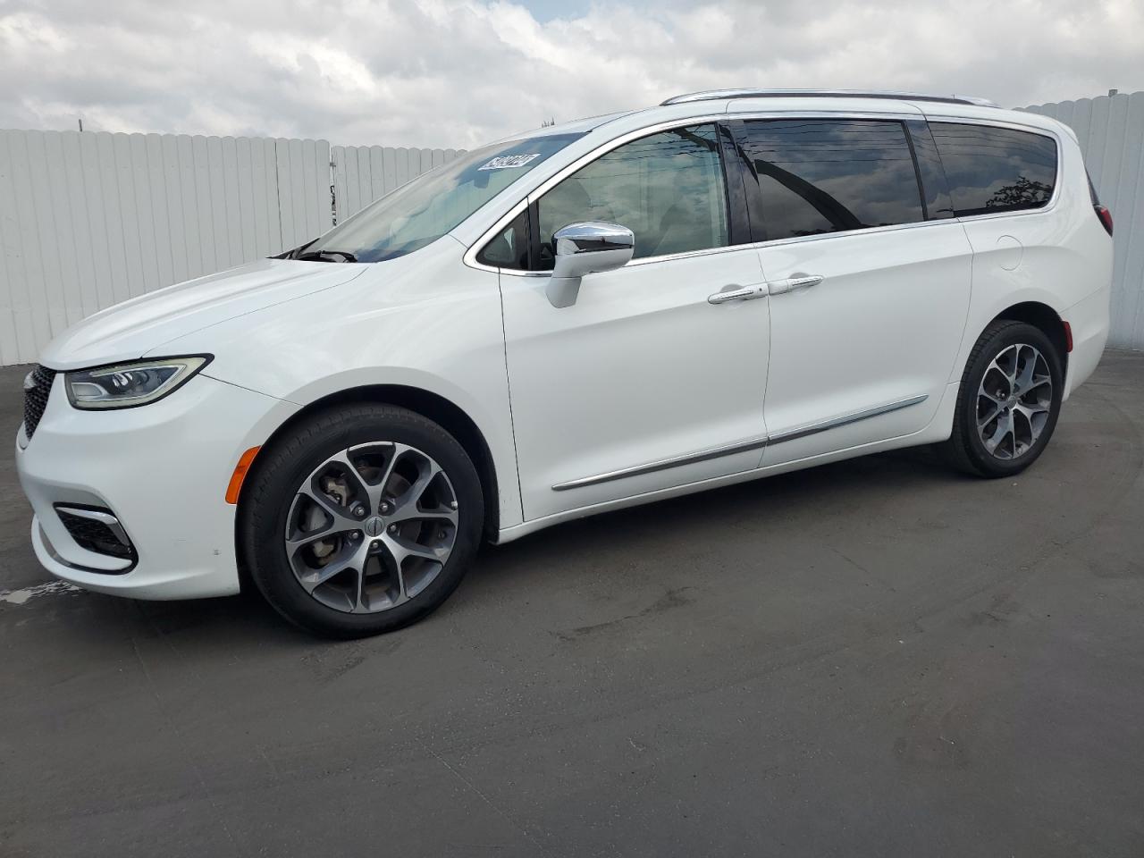 2021 CHRYSLER PACIFICA LIMITED