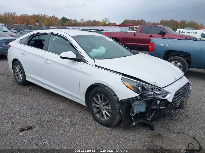 2018 HYUNDAI SONATA SE