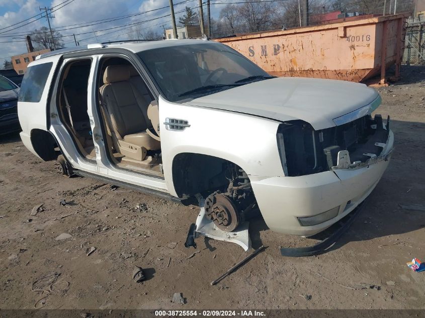 2011 CADILLAC ESCALADE PREMIUM