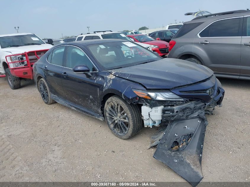 2022 TOYOTA CAMRY XSE