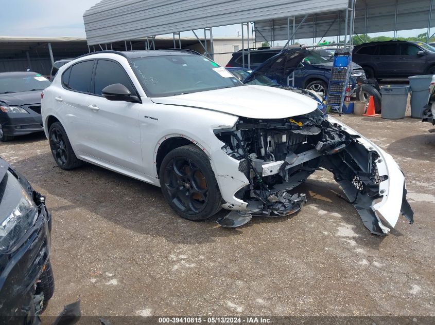 2023 ALFA ROMEO STELVIO ESTREMA AWD