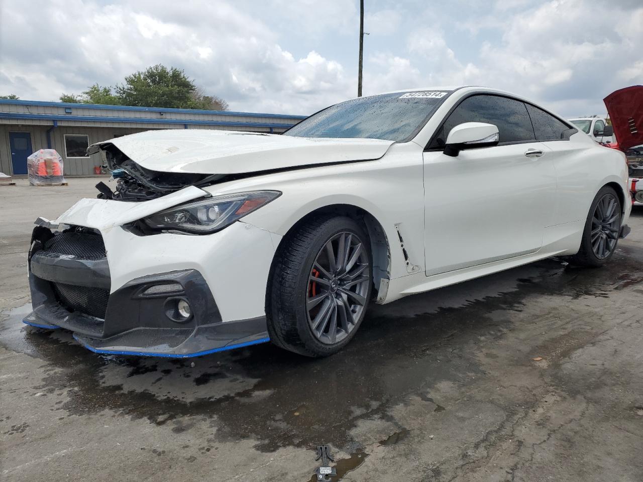 2018 INFINITI Q60 LUXE 300