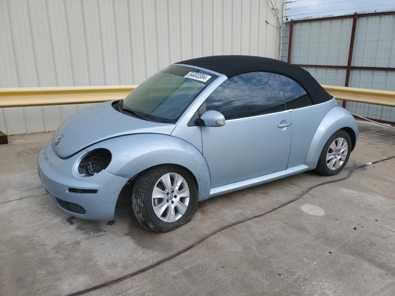 2010 VOLKSWAGEN NEW BEETLE