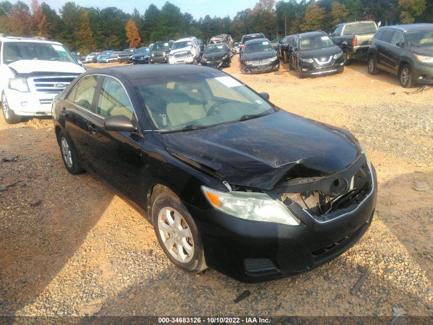 2011 TOYOTA CAMRY LE