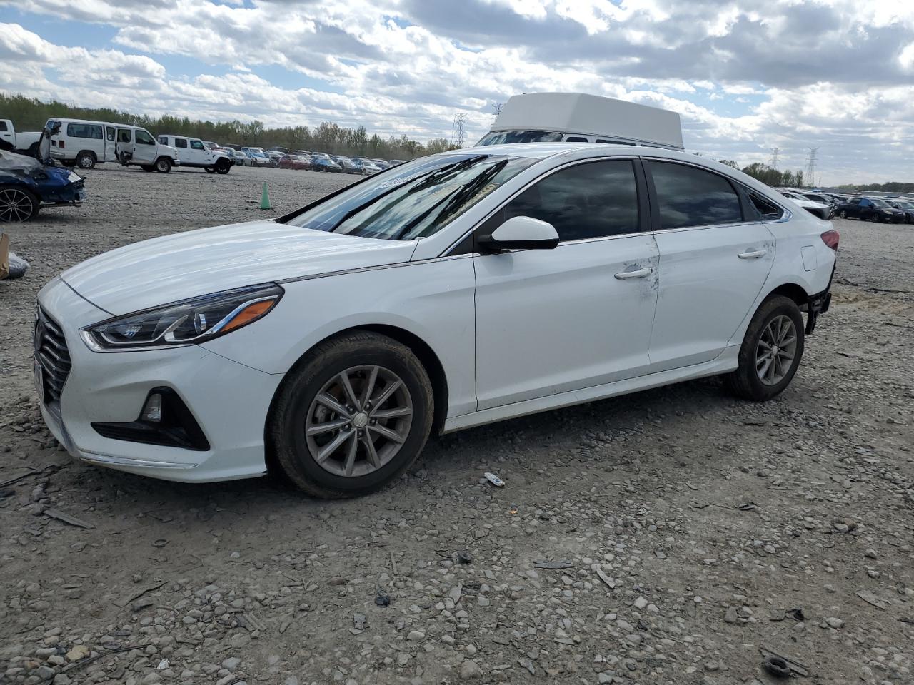 2019 HYUNDAI SONATA SE